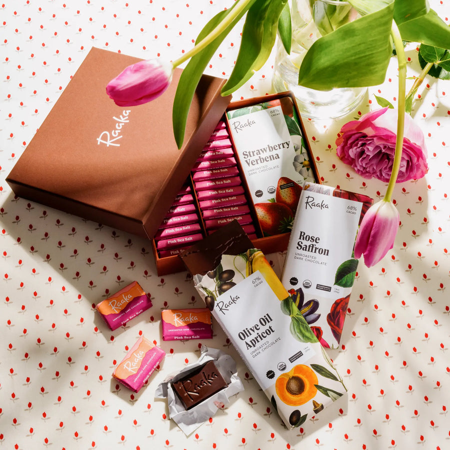 Bites & Bars Signature Gift Box - Airy Complete Box Assortment
